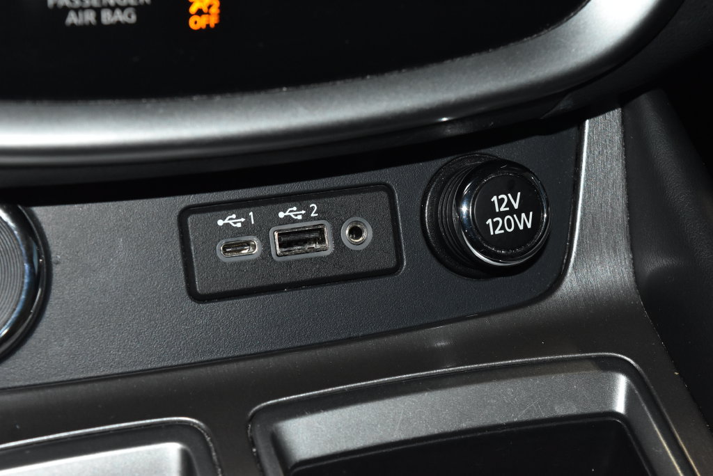 Used 2023 Nissan Murano SV AWD/4WD image 13