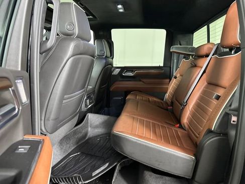 Used 2024 GMC Sierra 2500 Denali Ultimate image 25