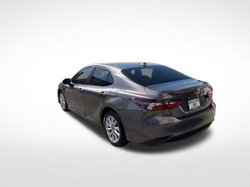 Used 2024 Toyota Camry LE w/ Convenience Package FWD image 5