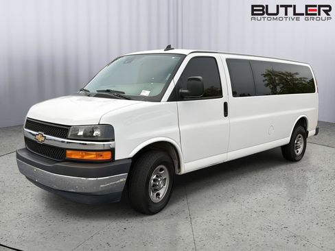 Used 2019 Chevrolet Express 3500 LT w/ LT Preferred Equipment Group RWD image 1