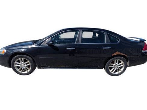 Used 2012 Chevrolet Impala LTZ FWD image 2