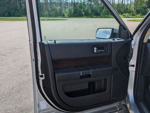 Used 2019 Ford Flex Limited AWD/4WD image 12
