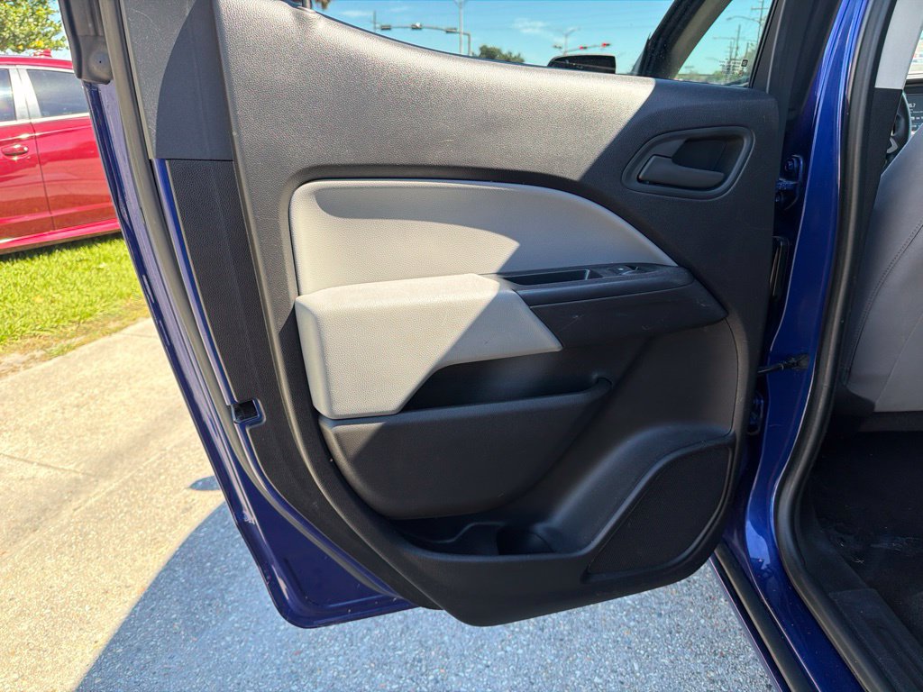 Used 2017 Chevrolet Colorado W/T w/ Custom Special Edition RWD image 12