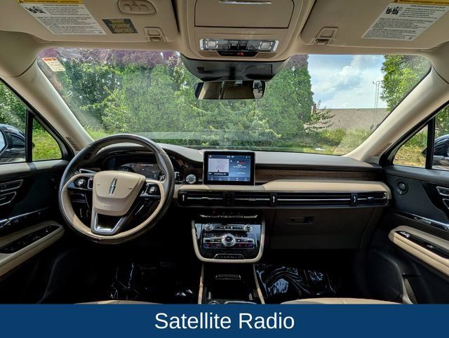 Used 2020 Lincoln Corsair Reserve AWD/4WD image 12