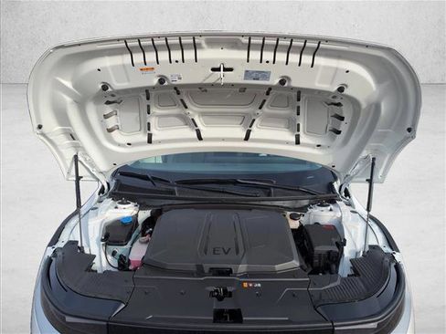 New 2026 Hyundai Ioniq 5 SE image 19