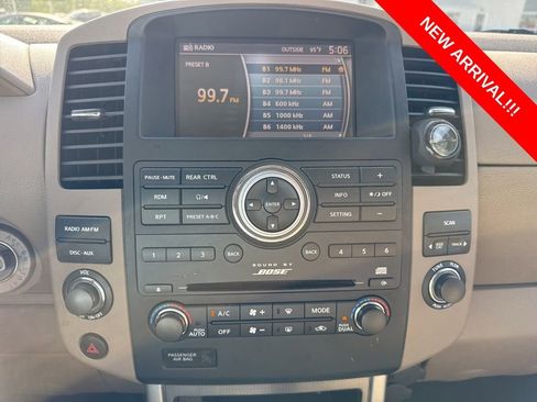 Used 2011 Nissan Pathfinder Silver image 9