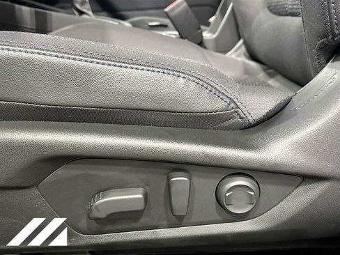Used 2025 Subaru Forester Premium AWD/4WD image 20