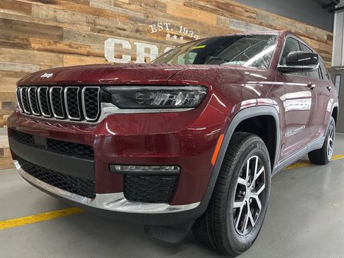 New 2025 Jeep Grand Cherokee L Limited image 11
