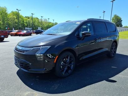 New 2027 Chrysler Pacifica Limited