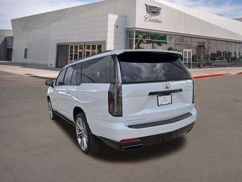 New 2026 Cadillac Escalade ESV Sport w/ Touring Package AWD/4WD image 4