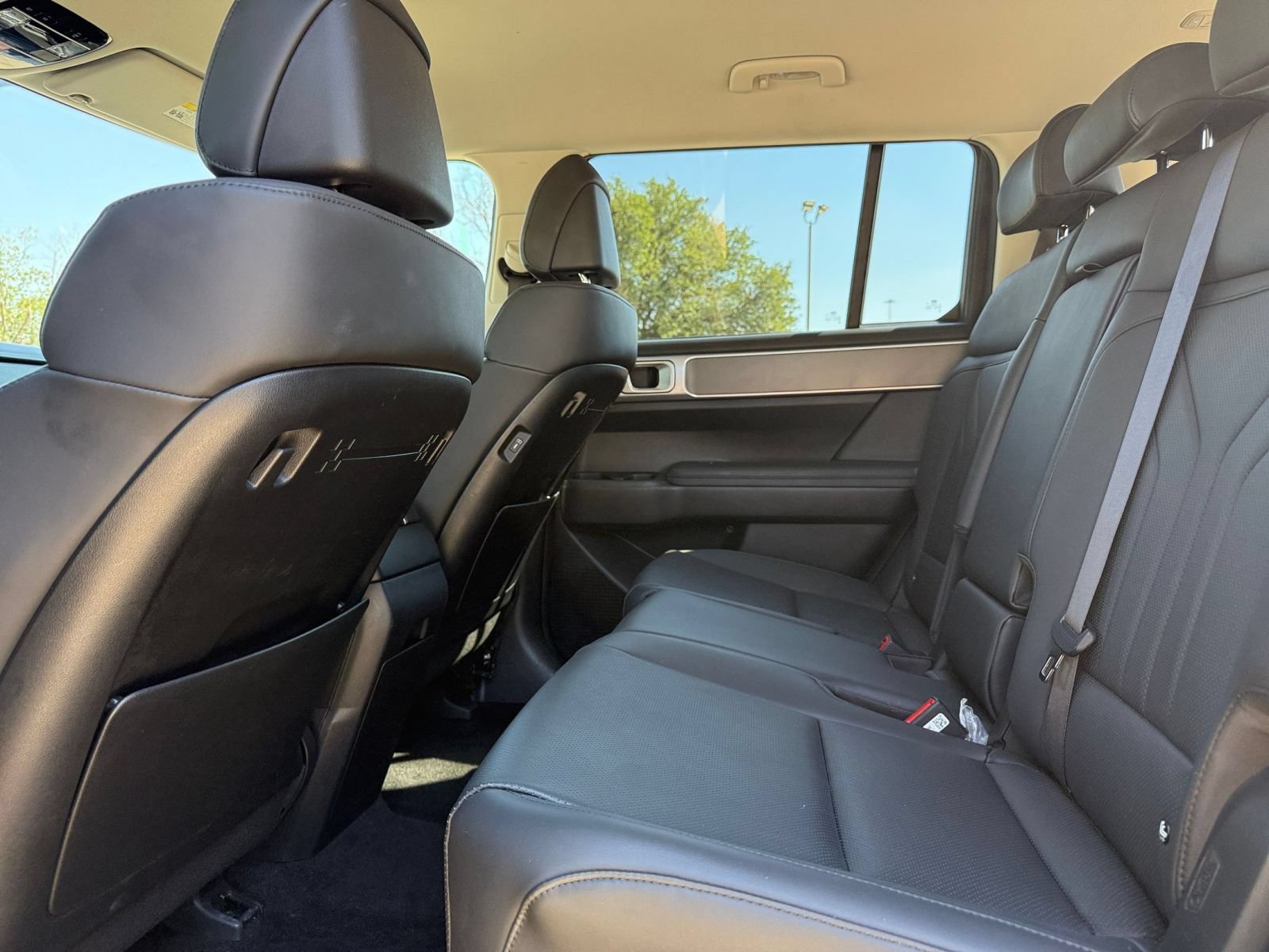Used 2026 Hyundai Santa Fe SEL FWD image 26
