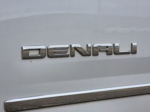 Used 2019 GMC Yukon XL Denali w/ Denali Ultimate Package image 33