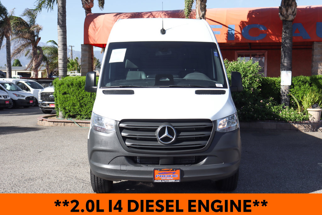 Used 2025 Mercedes-Benz Sprinter 2500 image 3