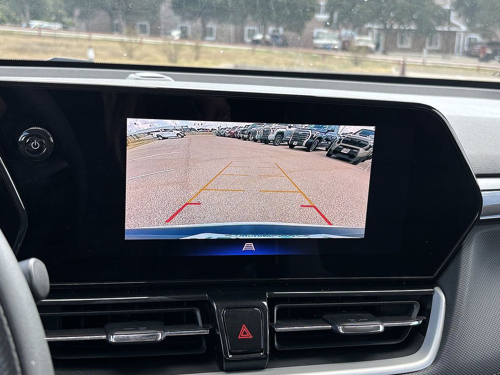 Used 2025 Chevrolet TrailBlazer LT FWD image 10
