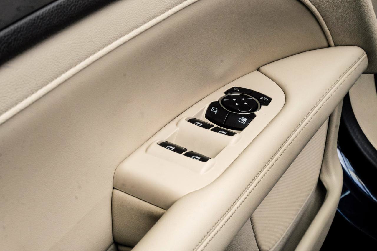 Used 2017 Lincoln MKZ Reserve AWD/4WD image 53