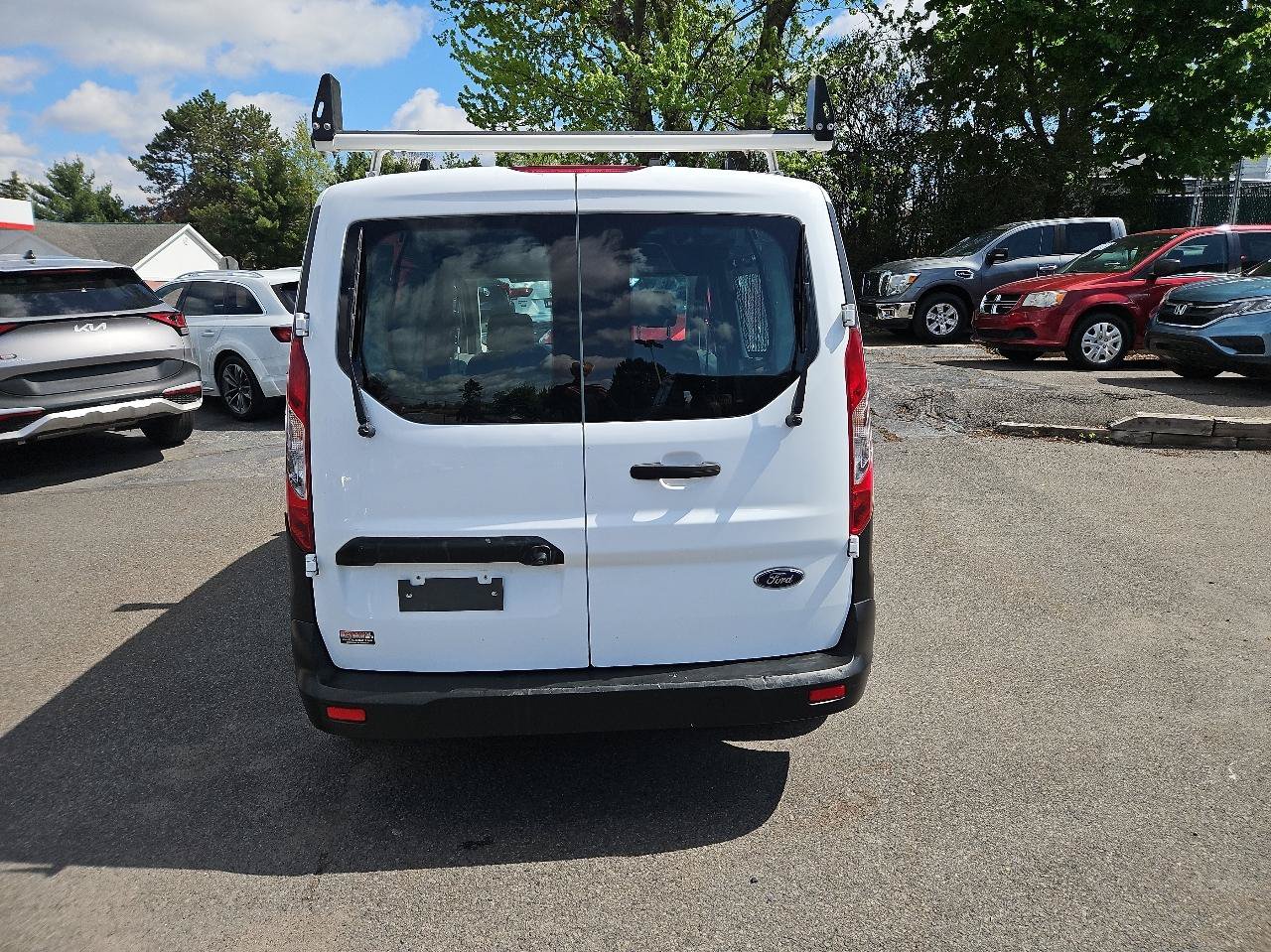 Used 2019 Ford Transit Connect XL FWD image 4