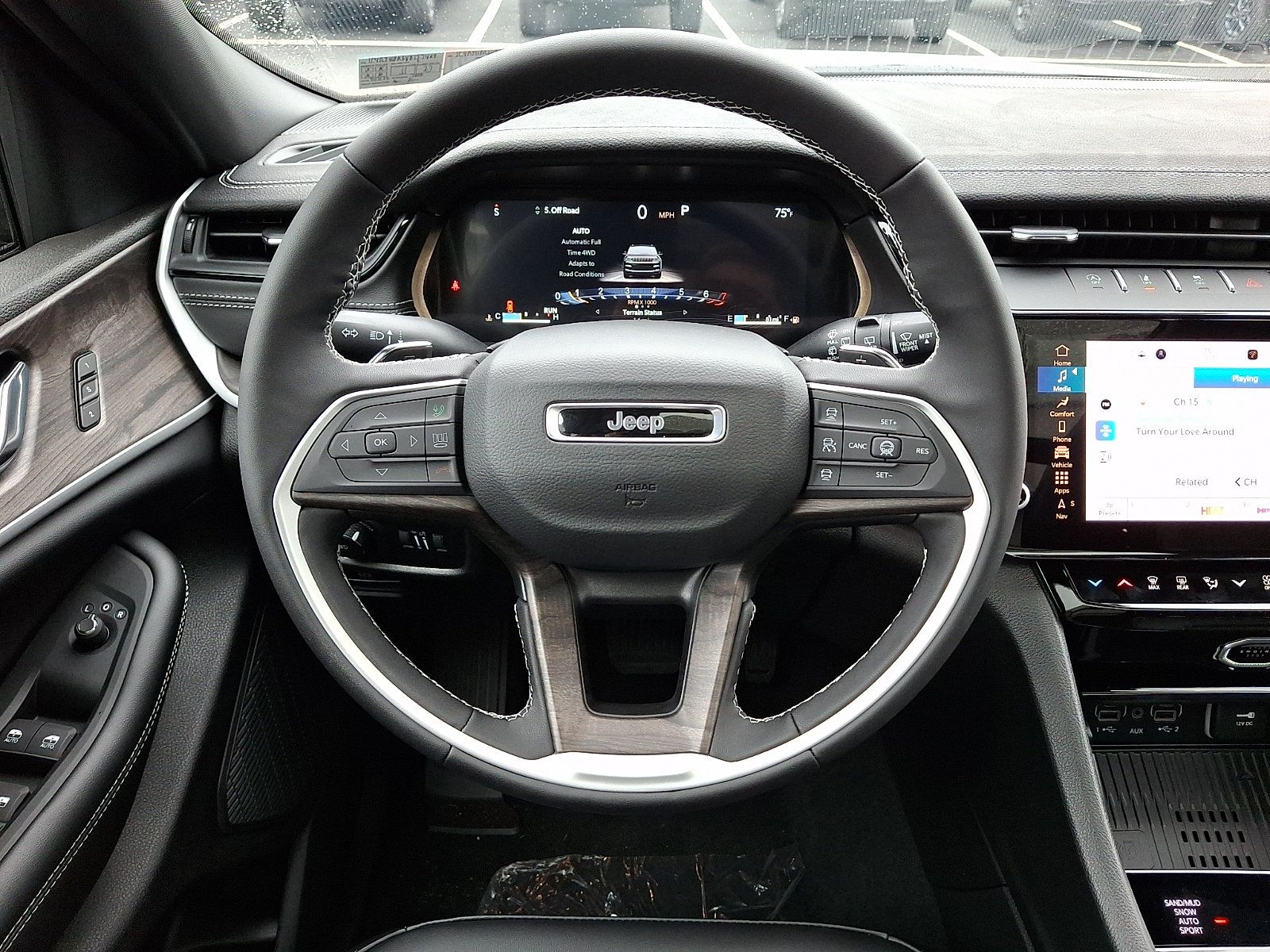 New 2027 Jeep Grand Cherokee Limited AWD/4WD image 15