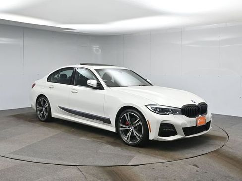 Used 2021 BMW 330i xDrive 330i xDrive w/ M Sport Package image 7