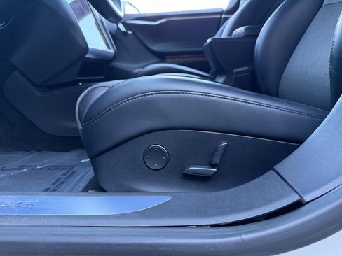 Used 2017 Tesla Model S 75 image 27