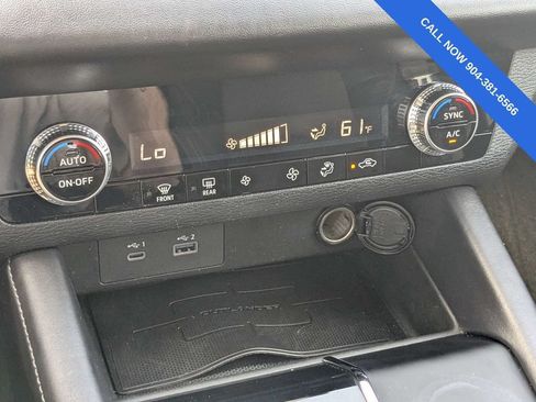 Used 2024 Mitsubishi Outlander ES FWD image 23