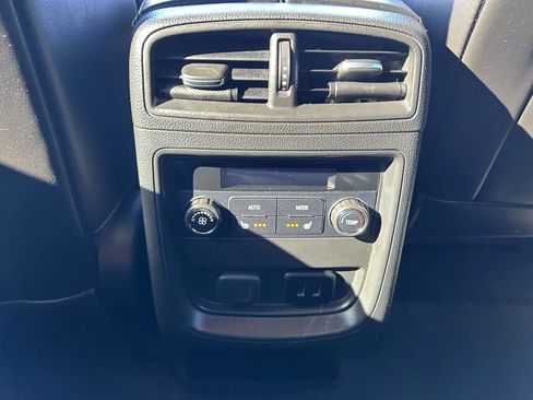 Used 2016 Buick Envision Premium AWD/4WD image 29