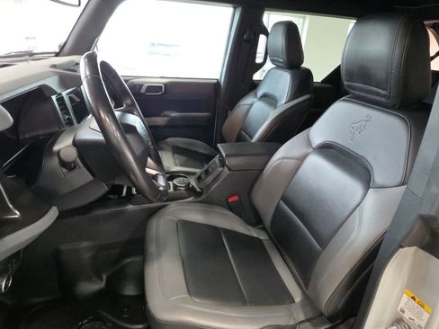 Certified 2022 Ford Bronco Black Diamond w/ Sasquatch Package AWD/4WD image 16