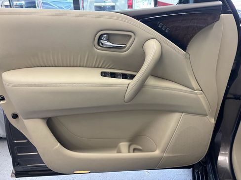 Used 2014 INFINITI QX80 2WD w/ Deluxe Touring Package image 22