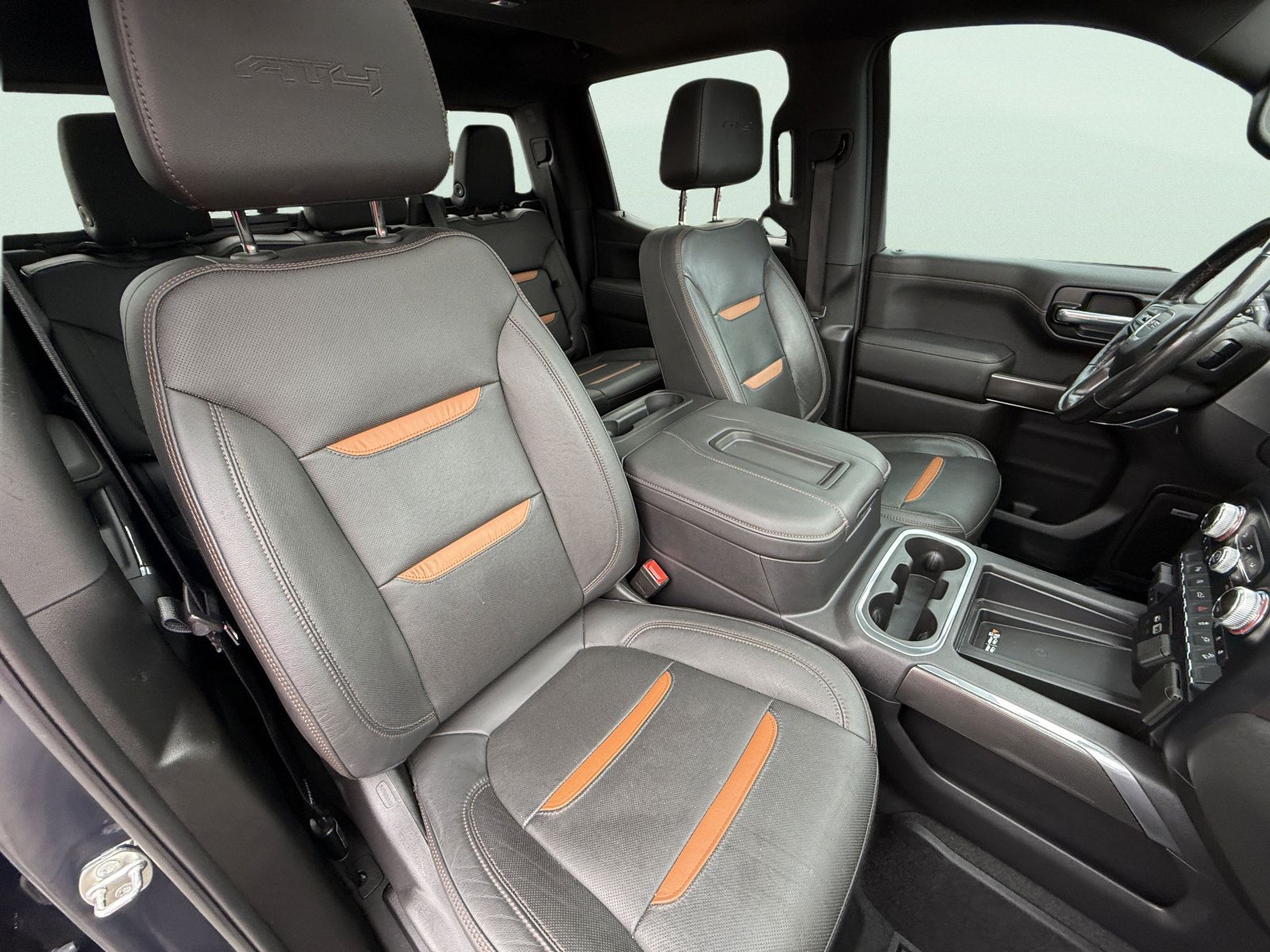 Used 2020 GMC Sierra 1500 AT4 w/ AT4 Premium Package AWD/4WD image 18