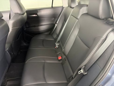 Used 2023 Toyota Corolla Cross XLE w/ Convenience Package image 13