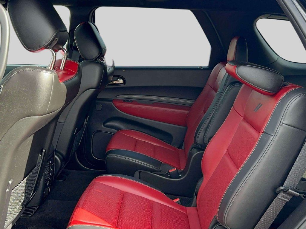 Used 2022 Dodge Durango R/T w/ Tow 'N Go Package AWD/4WD image 9