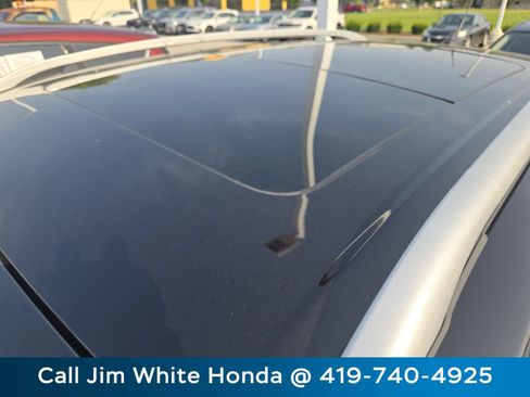 Used 2019 Ford Escape Titanium AWD/4WD image 16