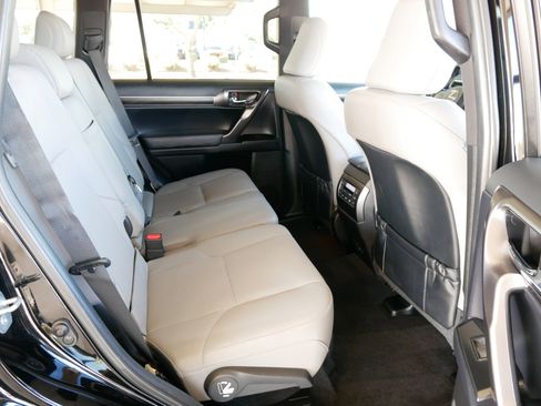 Certified 2023 Lexus GX 460 image 18