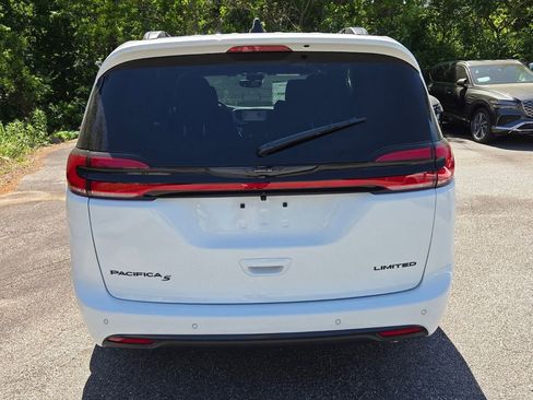 New 2026 Chrysler Pacifica Limited w/ S Appearance Package FWD image 12