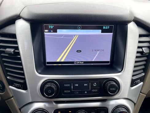 Used 2018 GMC Yukon SLT w/ Premium Edition AWD/4WD image 17