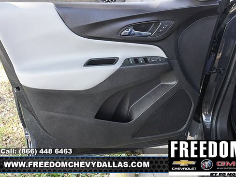 Used 2022 Chevrolet Equinox LS w/ LPO, Floor Liner Package FWD image 33
