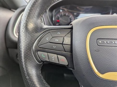 Used 2016 Dodge Challenger SXT w/ Blacktop Package image 10