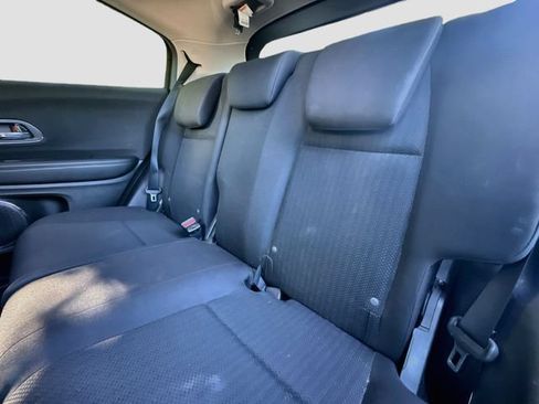 Used 2018 Honda HR-V EX image 23