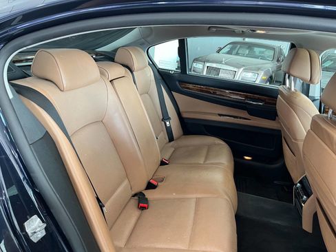 Used 2014 BMW 740Li image 27