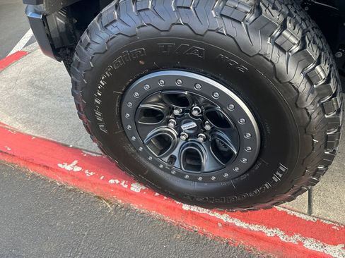 Used 2023 Ford F150 Raptor w/ Raptor Carbon Fibre Package image 25