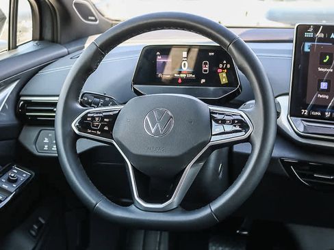 New 2025 Volkswagen ID.4 Pro S Plus image 17