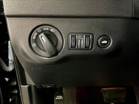 Used 2023 Dodge Charger SXT image 32