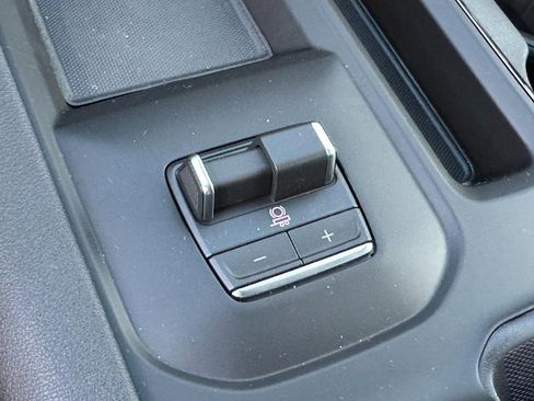 New 2026 GMC Sierra 2500 AT4 w/ AT4 Premium Plus Package image 23