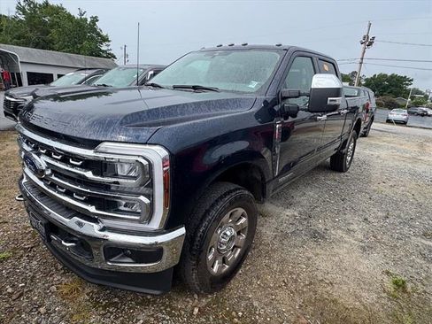 Used 2024 Ford F250 Lariat w/ Chrome Package AWD/4WD image 9
