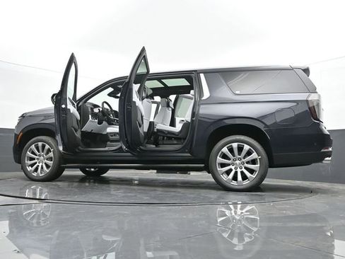 New 2026 Chevrolet Suburban Premier image 77