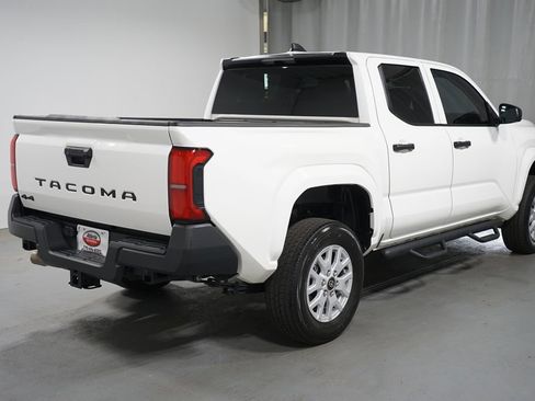 Certified 2024 Toyota Tacoma SR AWD/4WD image 8