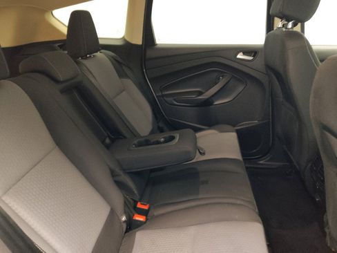 Used 2017 Ford Escape SE AWD/4WD image 19