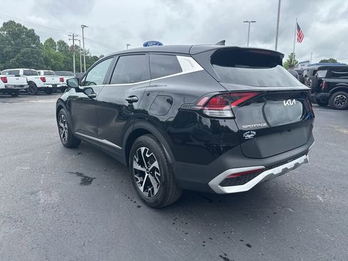 Used 2025 Kia Sportage EX FWD image 5