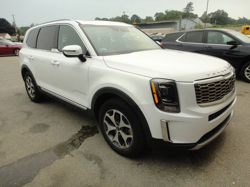 Used 2021 Kia Telluride EX AWD/4WD image 3