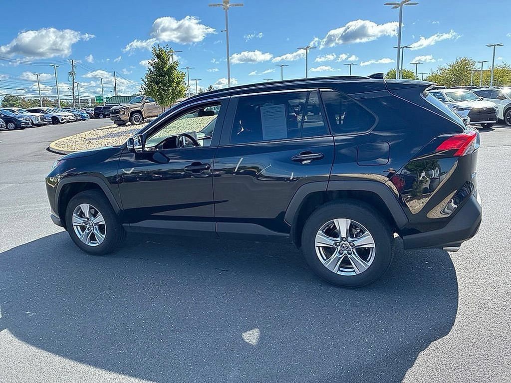 Certified 2025 Toyota RAV4 XLE AWD/4WD image 15