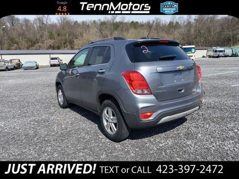 Used 2020 Chevrolet Trax LT w/ LT Convenience Package image 7